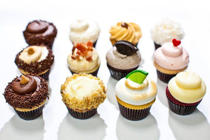 Deluxe Mini Cupcakes